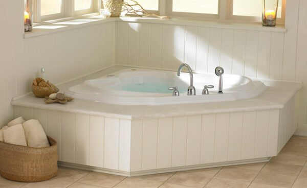 Bellavista Corner Luxury Bath